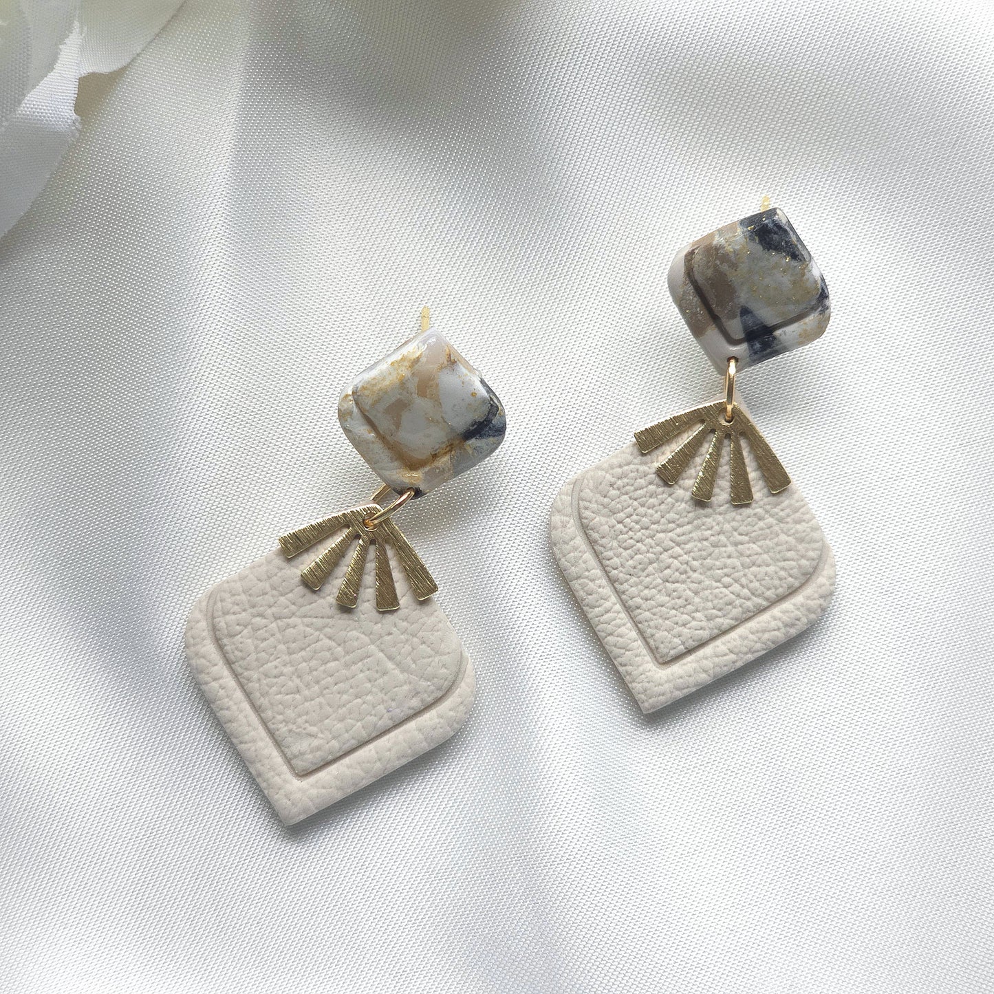 Aurora Neutral Marble Post Dangle Earring