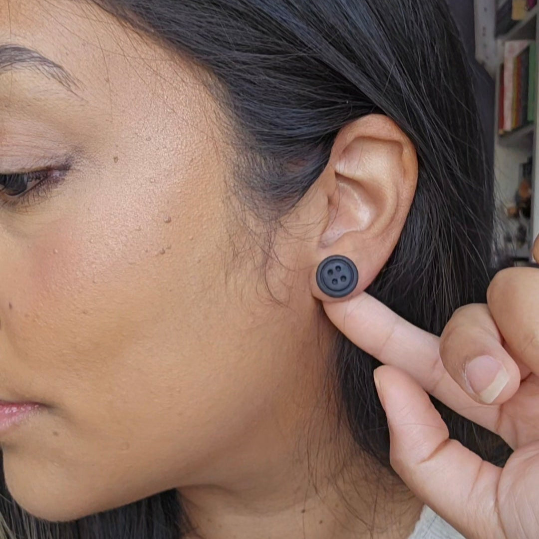 Button Studs Neutral Matte